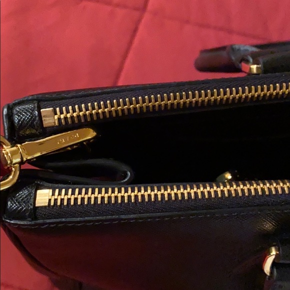 LIKENEW PRADA SAFFIANO LUX LARGE BAG - Picture 10 of 14